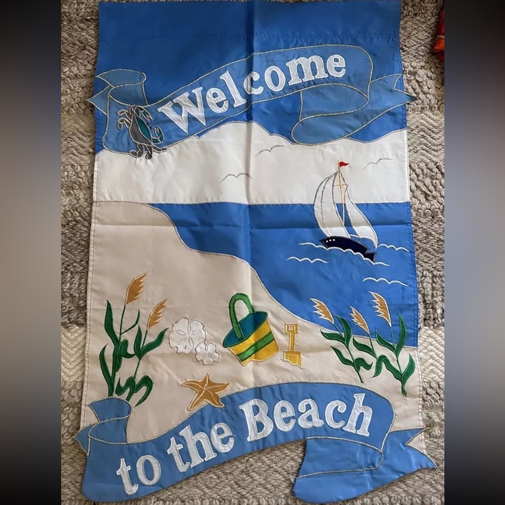Evergreen Welcome Beach Vintage Flag 2001 Lawn Large Flag 28x43 3-D Ocean Sea